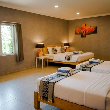 Coconut Lodge Resort Jepara Ngoại thất bức ảnh