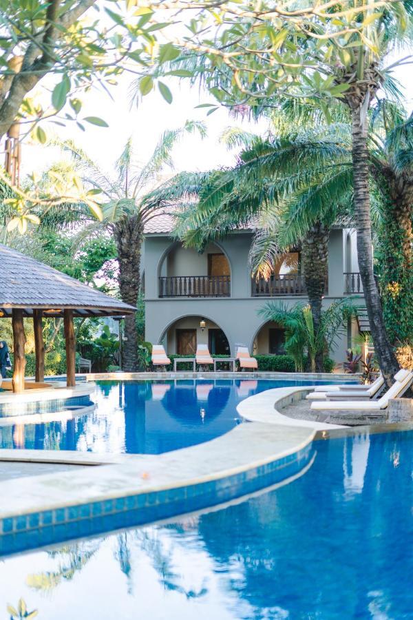 Coconut Lodge Resort Jepara Ngoại thất bức ảnh